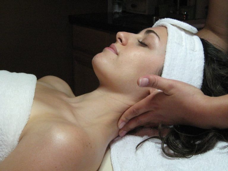 Séance de bien-être au spa avec soins pour la peau et les cheveux
