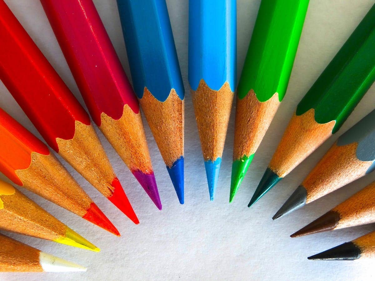 crayons baskets
