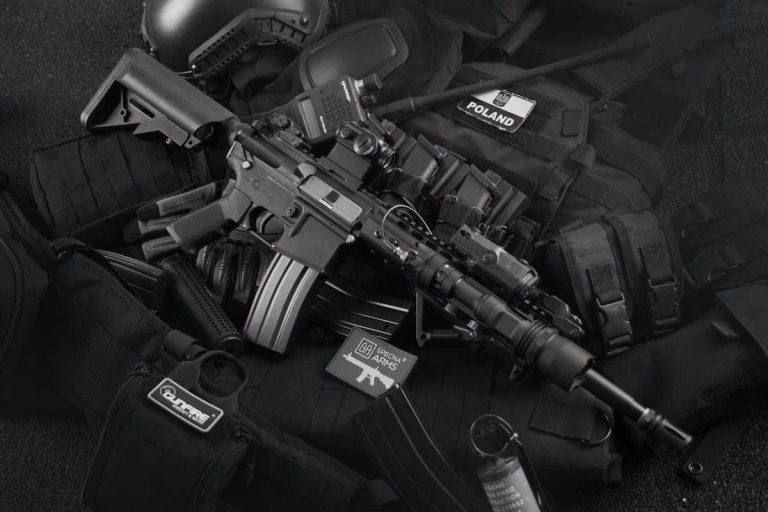 Sangle de portage ajustable pour réplique d'airsoft en action