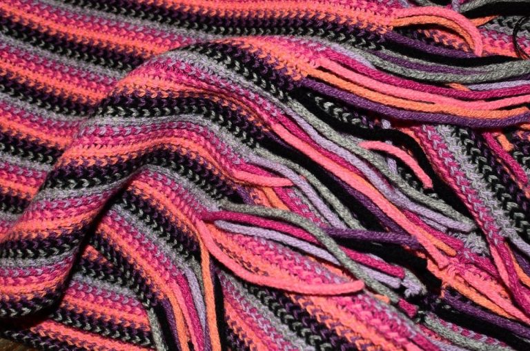 Astuces pour tricoter des écharpes pour débutants et confirmés