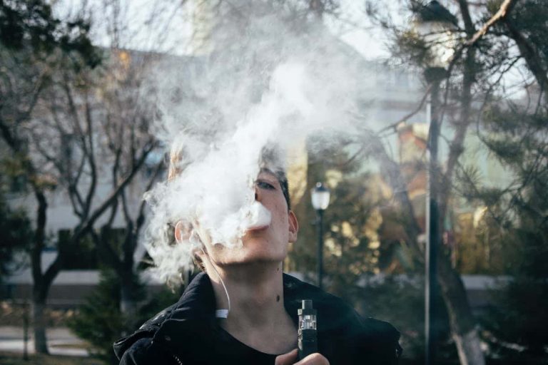 Sélection de différents e-liquides aux saveurs variées