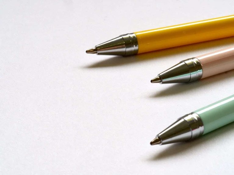 Choisir l'épaisseur de mine pour un stylo-bille adapté à vos besoins