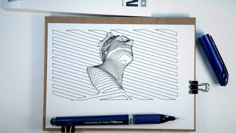 Stylos bille variés pour le dessin et la créativité artistique