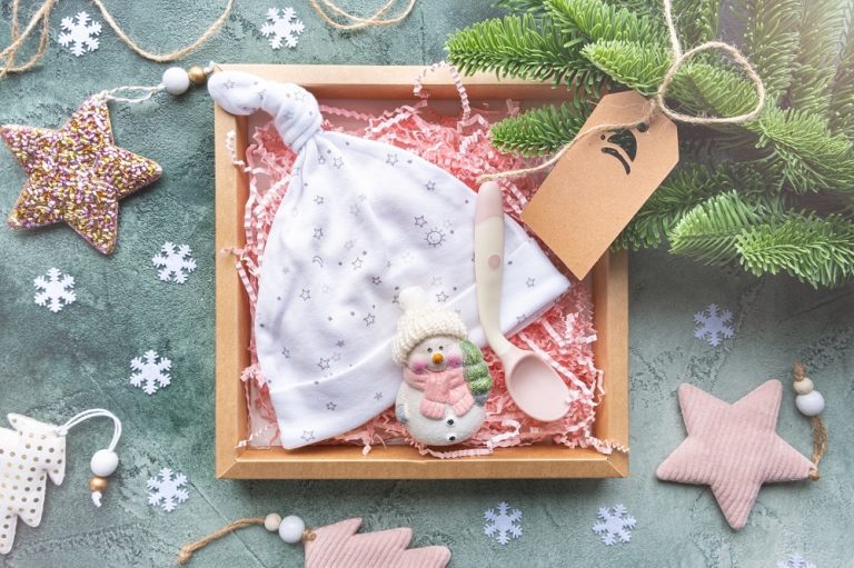 Idées de cadeaux de naissance uniques et personnalisés pour célébrer l'arrivée d'un bébé