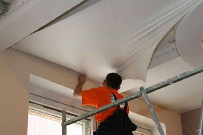 Comment trouver un installateur de plafond tendu