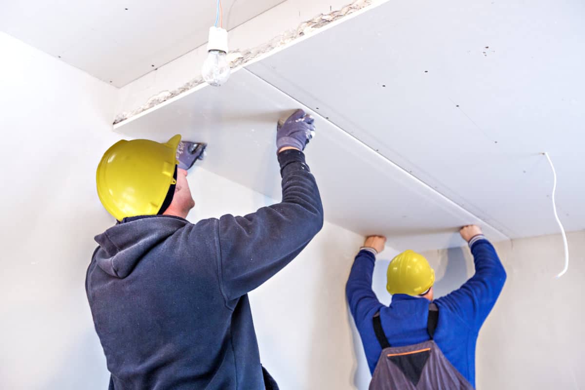 Comment trouver un installateur de plafond tendu 