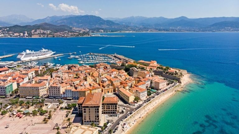 Les meilleures agences immobilières pour trouver une résidence en Corse