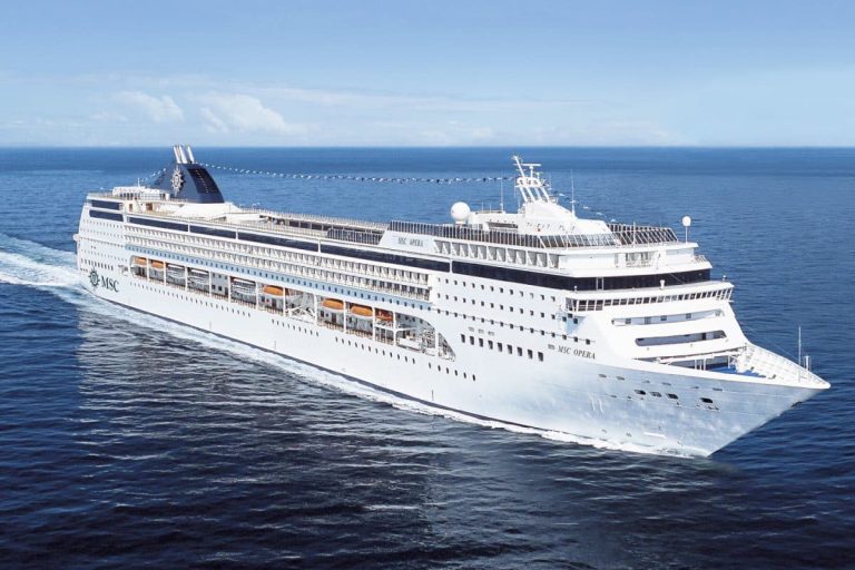 Croisière Royal Caribbean avec navire moderne et destinations de rêve