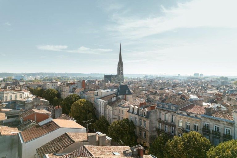 Vue panoramique de Limoges, Saint-Étienne et Le Havre en France