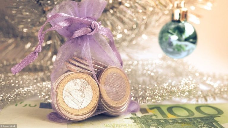 Montre élégante en cadeau pour une jeune femme de 25 ans