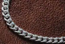 Comment porter une gourmette homme avec style ? Comment porter une gourmette homme avec style ?