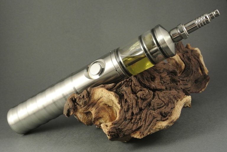 Cigarette électronique défectueuse avec vapeur non aspirée