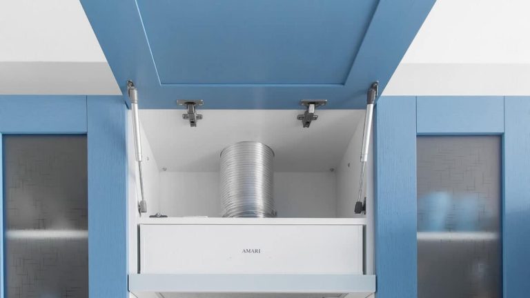 Hotte aspirante professionnelle en inox : découvrez ses avantages...