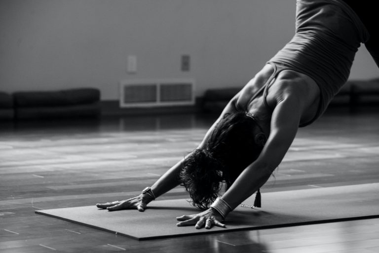Différences entre les styles de yoga vinyasa et ashtanga